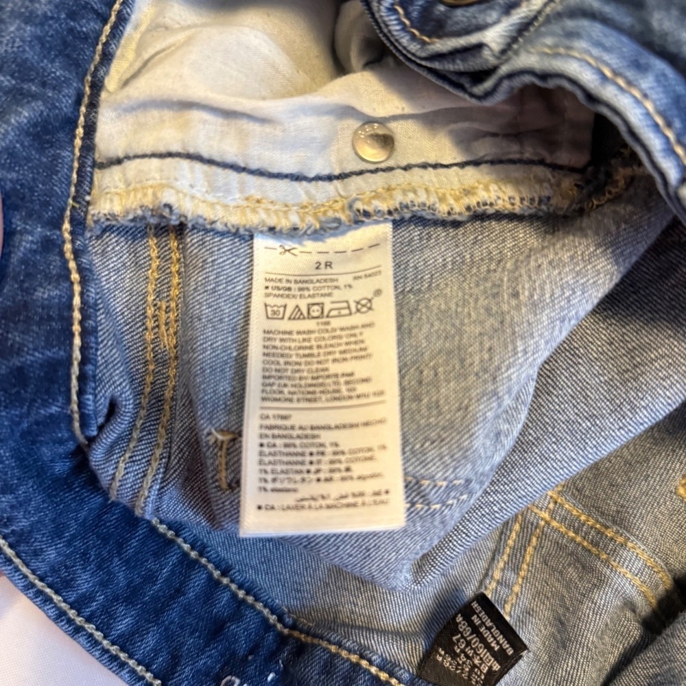 Gap Girlfriend Denim Cropped Jeans Medium Wash Blue Denim Slim Fit Women Pant 2R - Picture 11 of 11